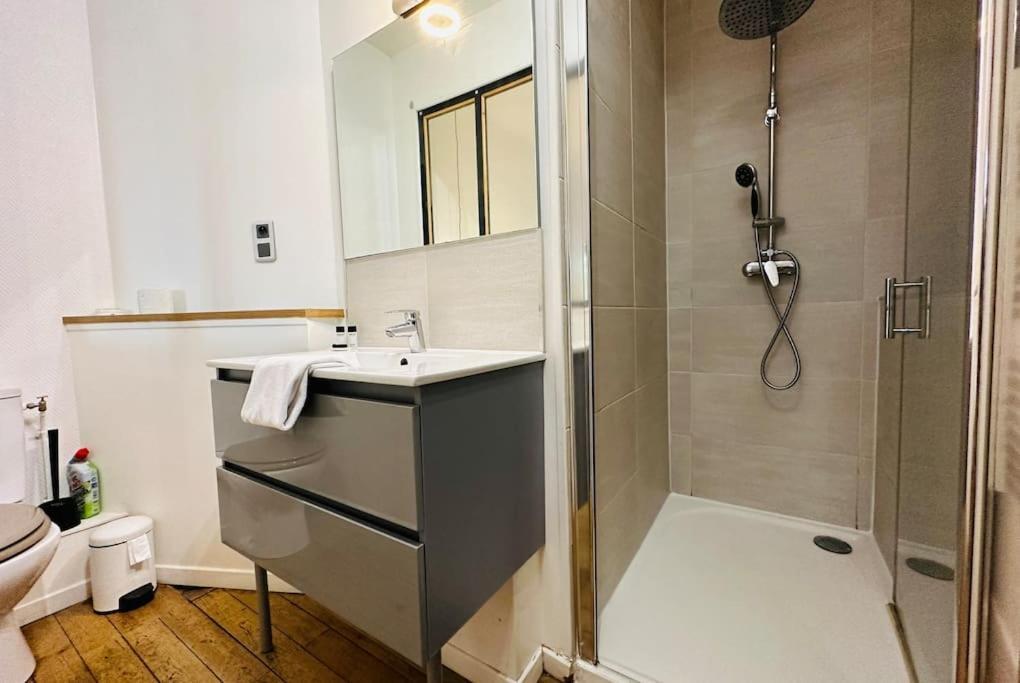 Standing Apartment T2 Near The Train Station And Τουρ Εξωτερικό φωτογραφία